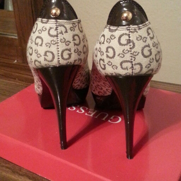 7.5 Guess high heels - Picture 2 of 3