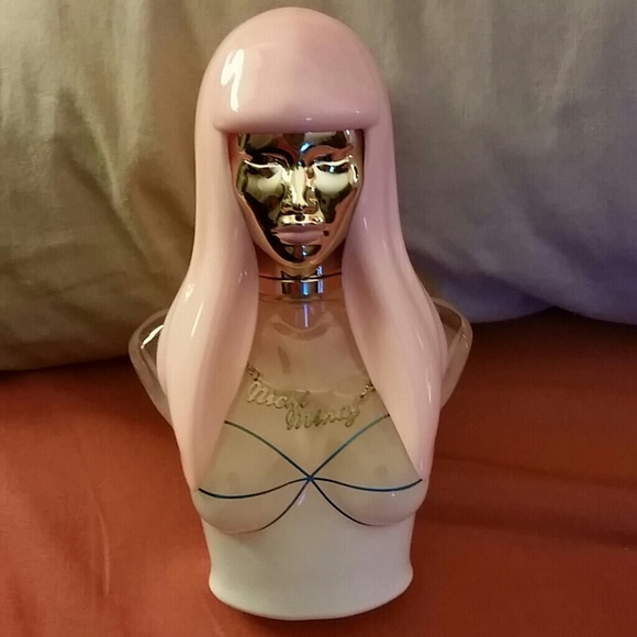 Nikki Minaj perfume