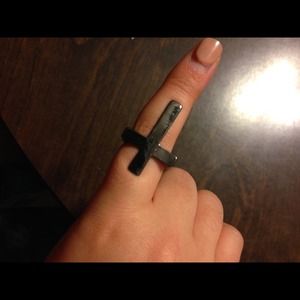 Cross ring