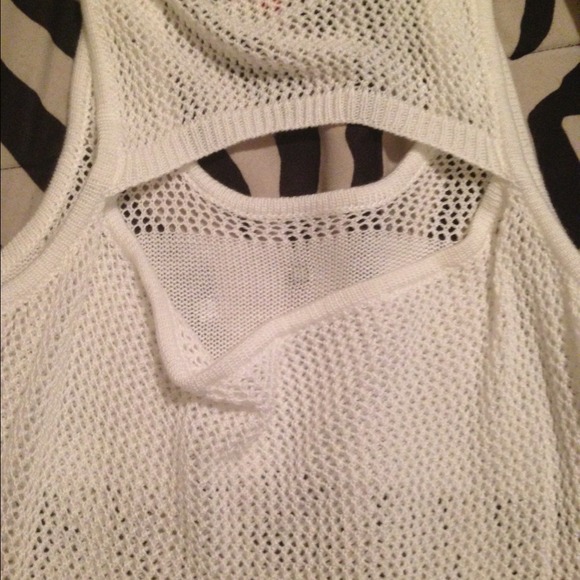 See-through - Picture 2 of 3