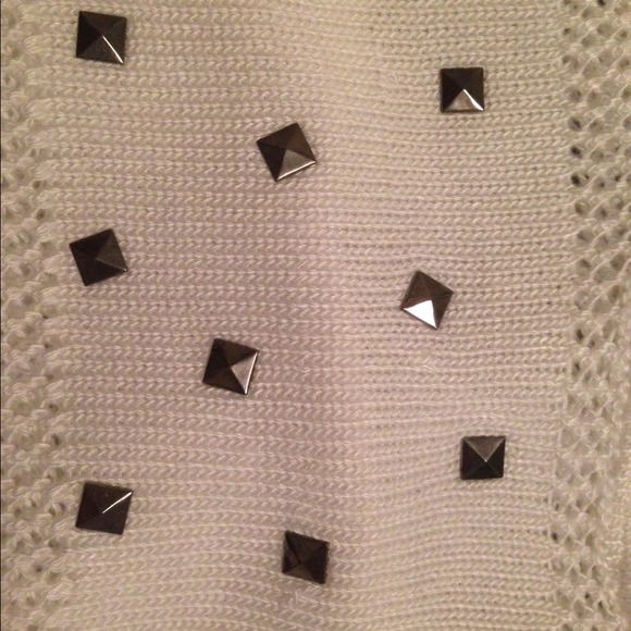 See-through - Picture 3 of 3