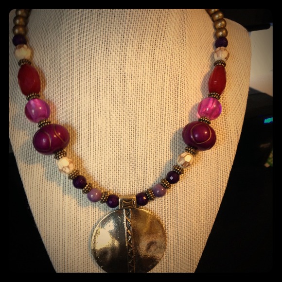 Mix purple necklace