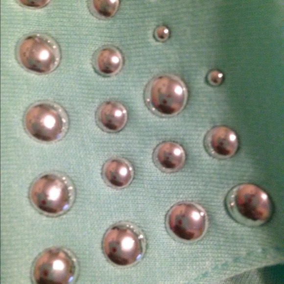 Turquoise - Picture 3 of 3