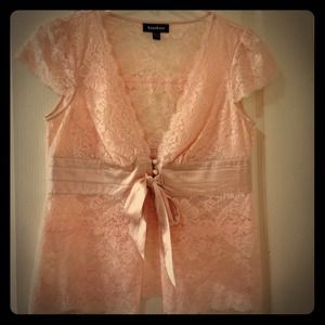 Lace peach Bebe blouse