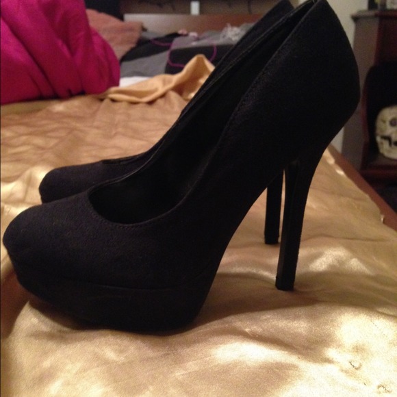 Black heels