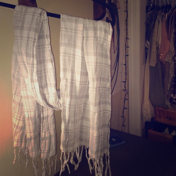 Aeropostale Scarf