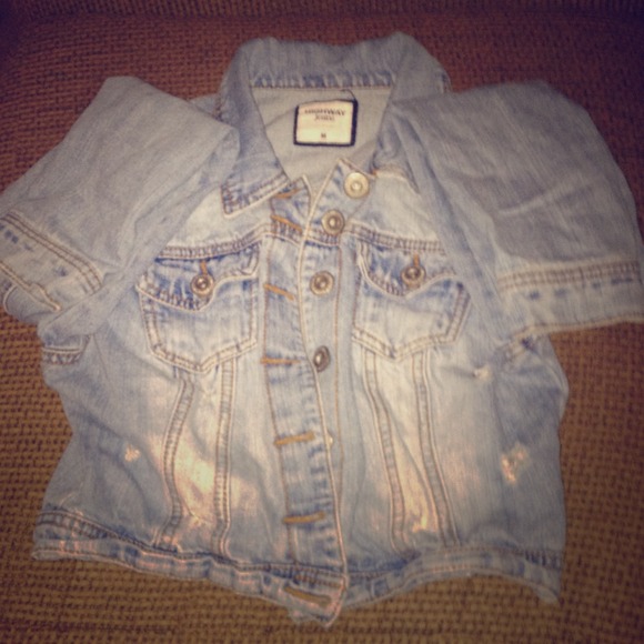 Distressed jean jacket - Picture 1 of 1