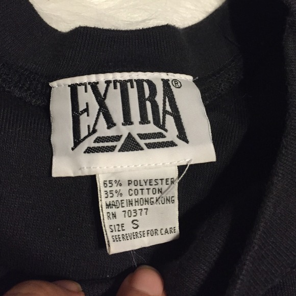 🚫SOLD🚫lack Crop Top - Picture 2 of 2