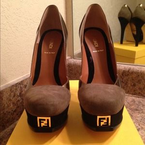 Fendi gorgeous heels🔥🔥🔥