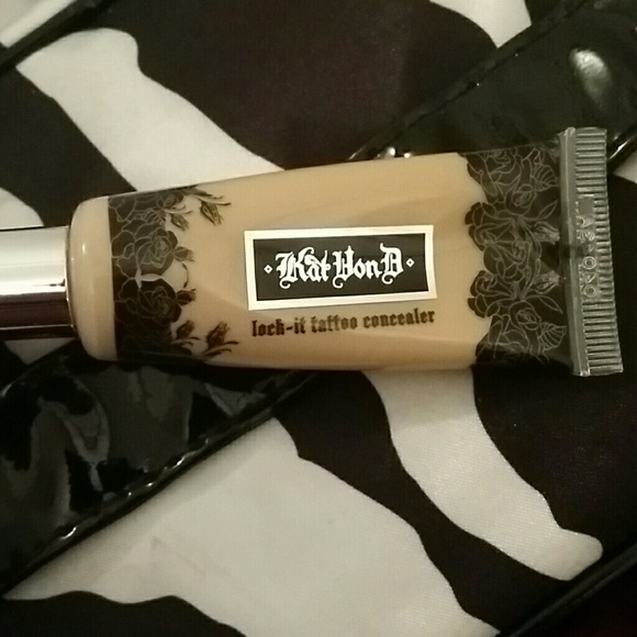 Kat Von D Concealer