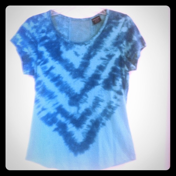 Tie-dyed tee