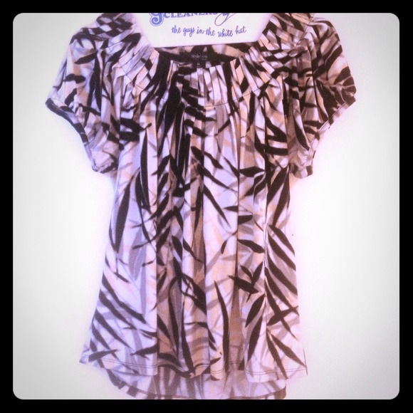 Lightweight printed top