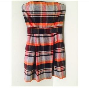 Winter plaid wool strapless dress
