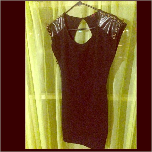 Leather studded shoulders dress - Picture 1 of 3