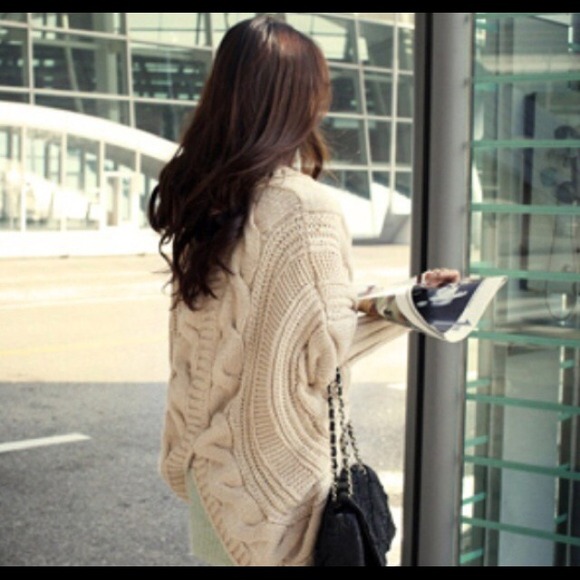 Batwing Wool Cardigan! Comes in Multiple Colors - Picture 3 of 4