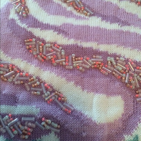 ❌SOLD OUT❌🎉2XHP🎉Cupcake Sweater - Picture 4 of 4