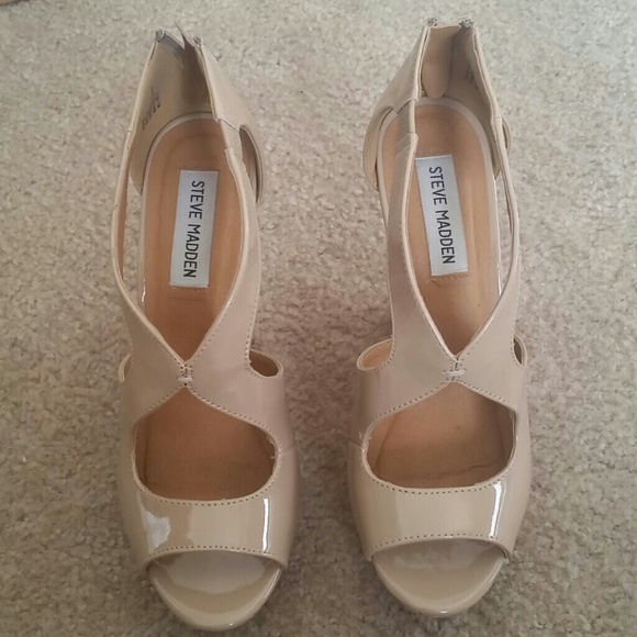 Steve madden wedge sandals