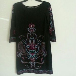 Beautiful paisley dress!