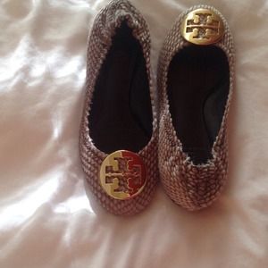 Tory Burch reva tweed ballet flat Size 6