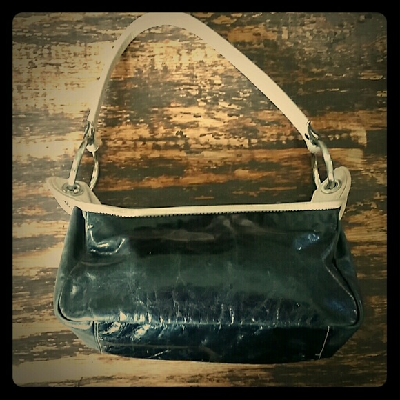 Kenneth Cole Leather Purse