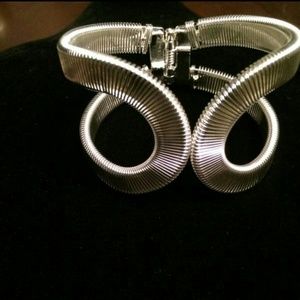 Quality fashion bracelet