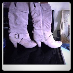 Cute! Grey Boots (: