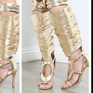 **sold on offer up***Gladiator heels