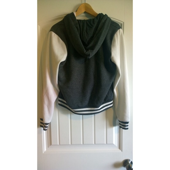 ⚠️SOLD⚠️Varsity Jacket - Picture 2 of 3