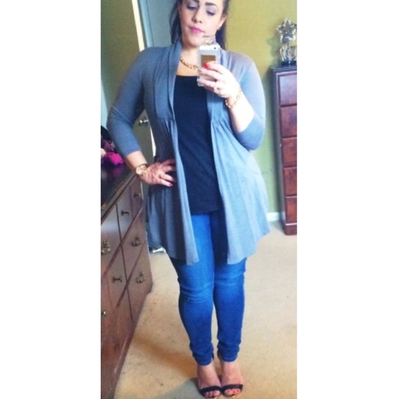 💗Long Sleeve Grey Sweater💗