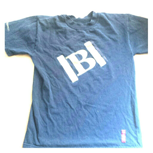 Black design t-shirt