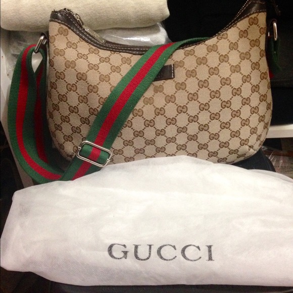 Gucci shoulder bag
