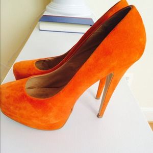 🍂🍂Aldo Fall Orange Platform Pumps!!🍂🍂