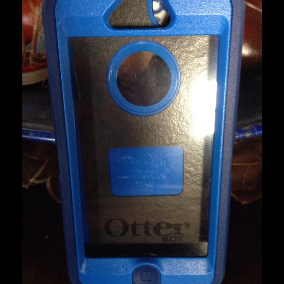 Otterbox for iPhone 5.  Used one day.