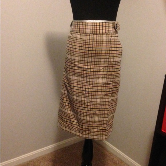 98. Merona brown plaid pencil skirt w/pockets