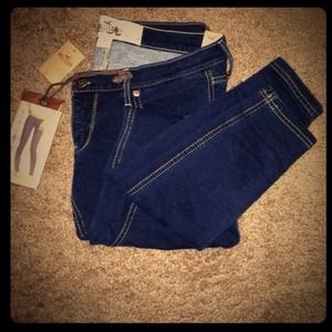 Hollister Super Skinny Legging Jeans