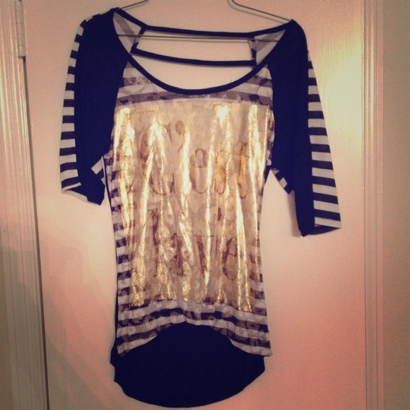 **SALE**C'est La Vie shirt 💋NWOT