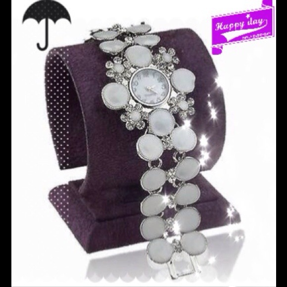 New beautiful bracelet watch. reduced - Picture 2 of 4