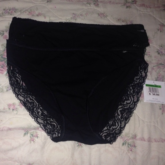 Black pair of panties (2)