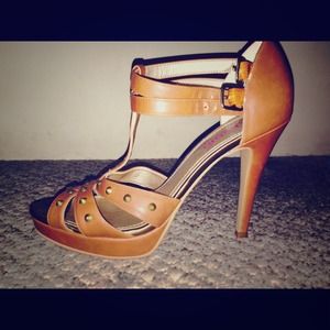 Studded Tesori tan heels!!!!