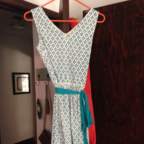 Francesca's dress size small! - Picture 3 of 3