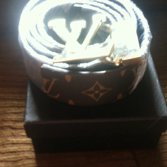 Louis Vuitton  belt Nwt