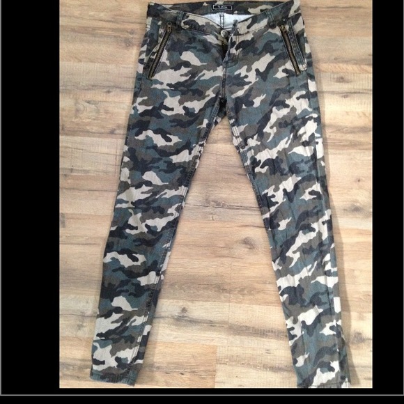 See Thru Soul Camo Print Skinny Pants (Juniors)