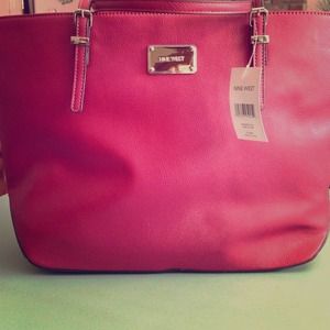 Nine West "It Girl" tote bag in red!