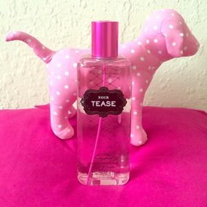 Victoria's Secret Tease Body Spray💝