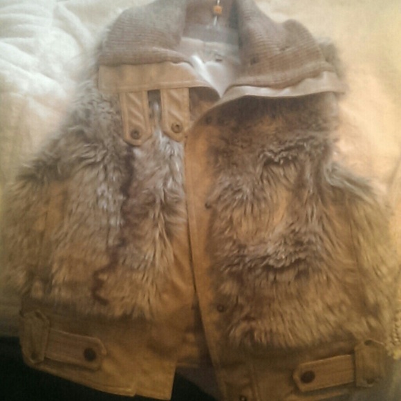 Super cute Faux fur vest