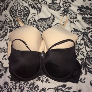 🌸🌸Victoria Secret and Warner bras tan and black