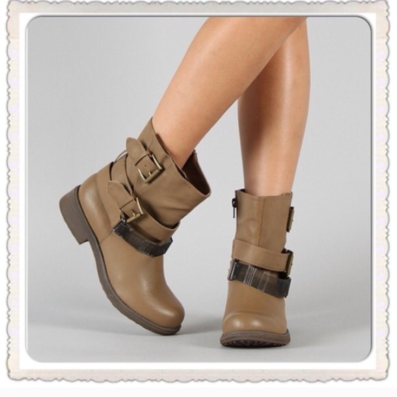 🌹FINAL PRICE🌹Qupid Taupe Bootie - Picture 2 of 3