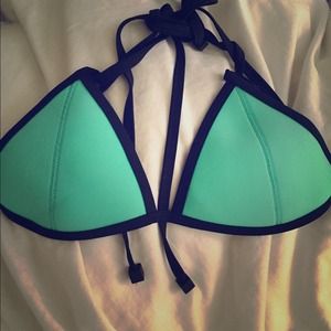 DISCOUNTED TRIANGL swimwear Miami mint bikini top!