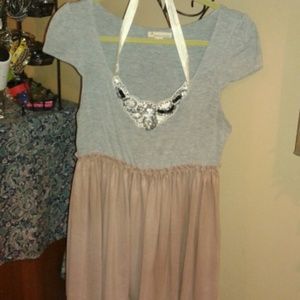 Adorable babydoll shirt.