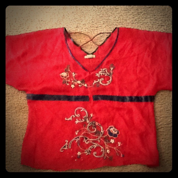 Jessica Simpson Embroidered Top - Picture 1 of 1